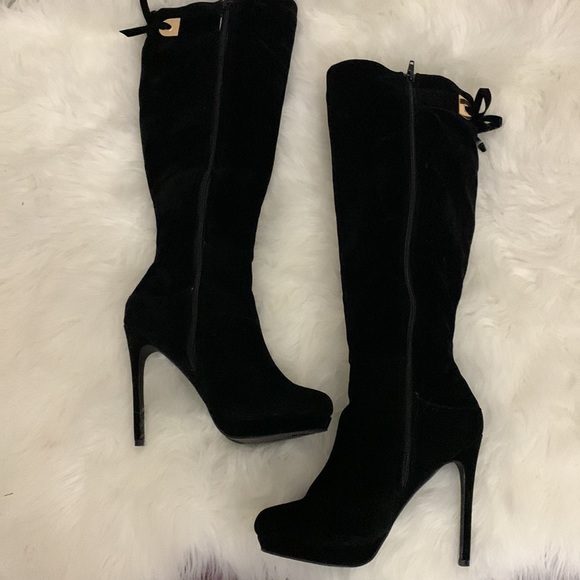 ❌SOLD❌ Velvet Knee-High Boot - Black - Size 7.5 - Picture 3 of 8